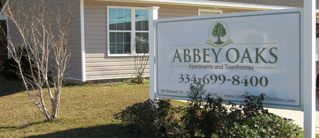 Abbey Oaks Apartments in Dothan, AL - Foto de edificio - Building Photo