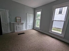 238 N Church St, Unit #1 in Cynthiana, KY - Building Photo - Building Photo