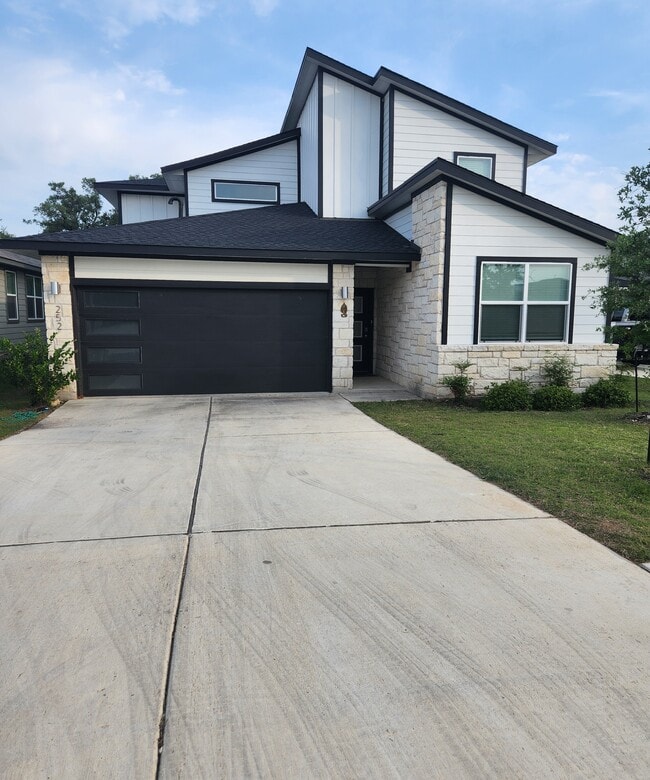 property at 252 Geminiflora Bend