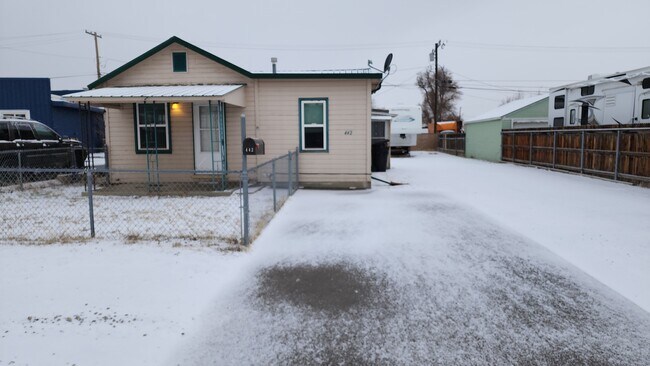 property at 442 N Lennox St
