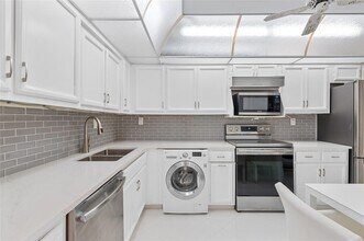 3850 Galt Ocean Dr, Unit 405 in Fort Lauderdale, FL - Building Photo - Building Photo