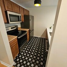 8 Balmoral Dr in Stratham, NH - Building Photo - Building Photo