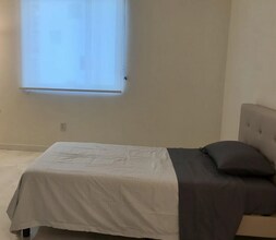 55 SE 6th St, Unit 4010 in Miami, FL - Building Photo - Building Photo