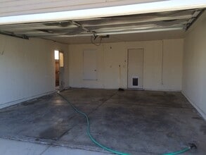 384 Chestnut St in Los Banos, CA - Building Photo - Building Photo
