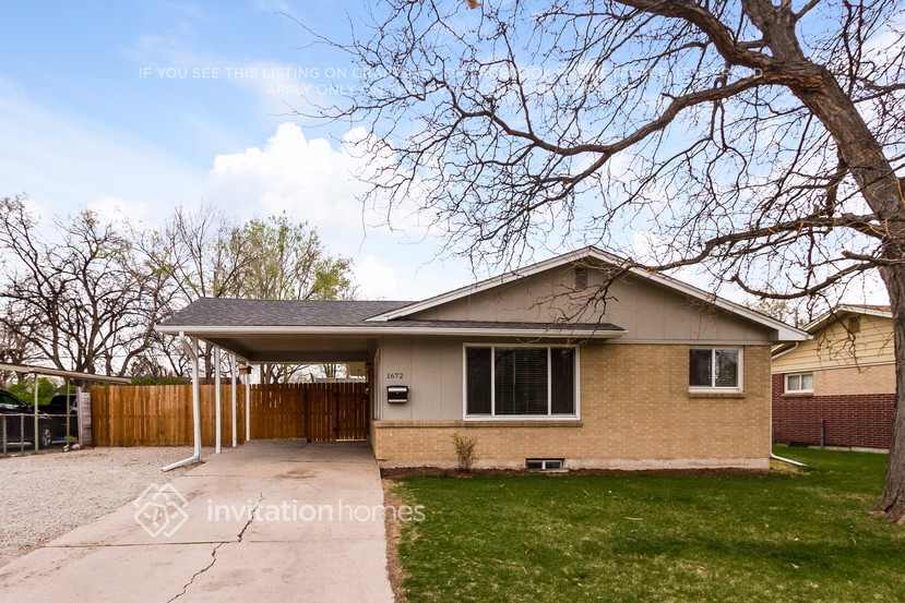 1672 S Ames St in Lakewood, CO - Building Photo