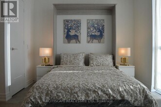 70 Annie Craig Dr in Toronto, ON - Building Photo - Building Photo