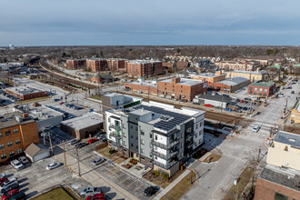 302 W Liberty Dr in Wheaton, IL - Building Photo - Building Photo