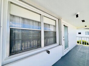 41 Kent C in West Palm Beach, FL - Building Photo - Building Photo