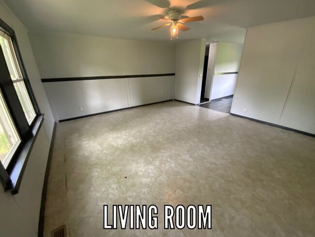 1001 Glenwood Dr in Danville, IL - Building Photo - Building Photo