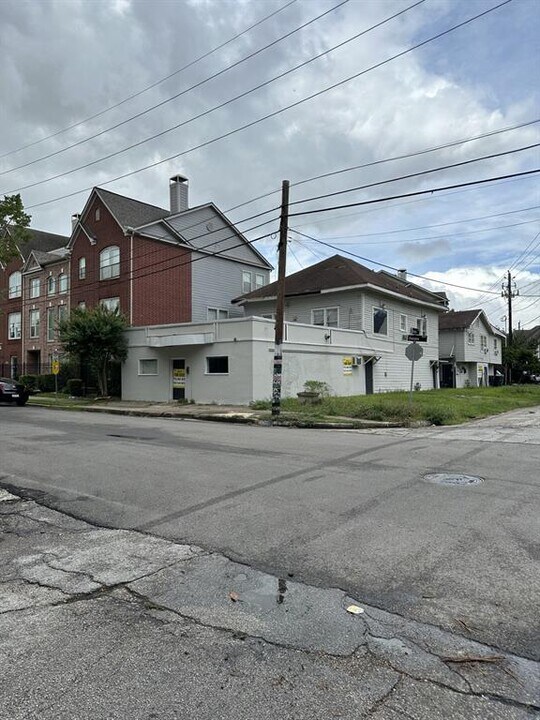 2604 Boston St-Unit -C in Houston, TX - Building Photo