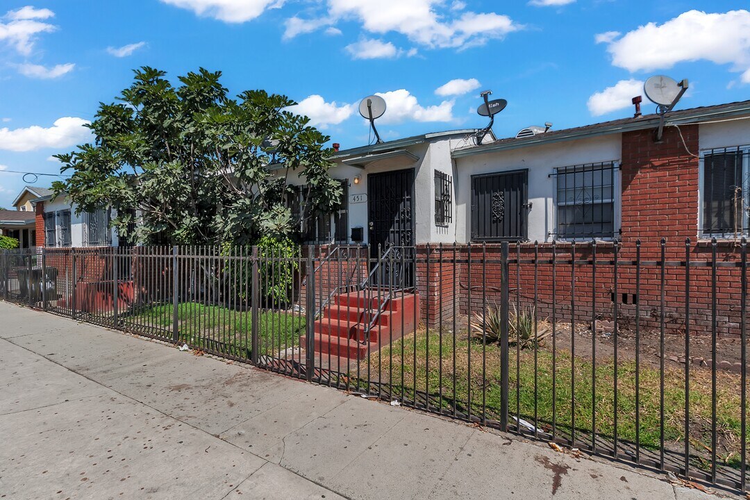 451 E 101st St in Los Angeles, CA - Building Photo
