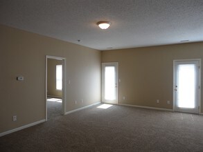 9931 Lakefield Ln in Avon, IN - Foto de edificio - Building Photo