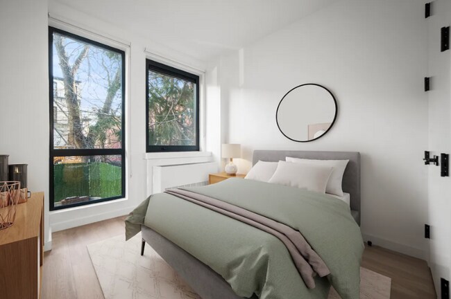 658 Madison St in Brooklyn, NY - Building Photo - Building Photo