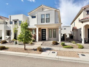 744 W Scarlet Hill Dr in Saint George, UT - Building Photo - Building Photo