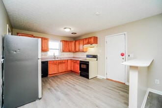 3991 Briarbush Dr in Columbus, OH - Building Photo - Building Photo