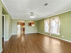 4850 Pauline Dr in New Orleans, LA - Building Photo - Building Photo
