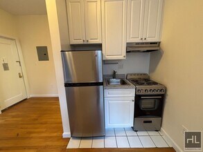 WEST 72 STREET in New York, NY - Building Photo - Building Photo