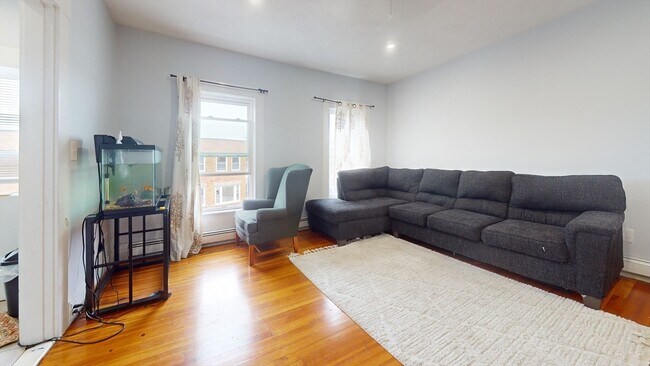 8 Salem St in Medford, MA - Building Photo - Building Photo