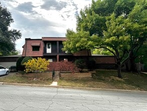 2058 Owasso St in Fort Worth, TX - Building Photo - Building Photo
