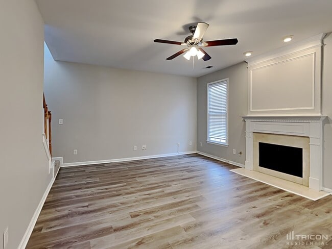 6848 Deer Trail Ln in Stone Mountain, GA - Building Photo - Building Photo