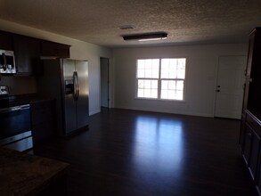 2511 Gidding St in Clovis, NM - Building Photo - Building Photo