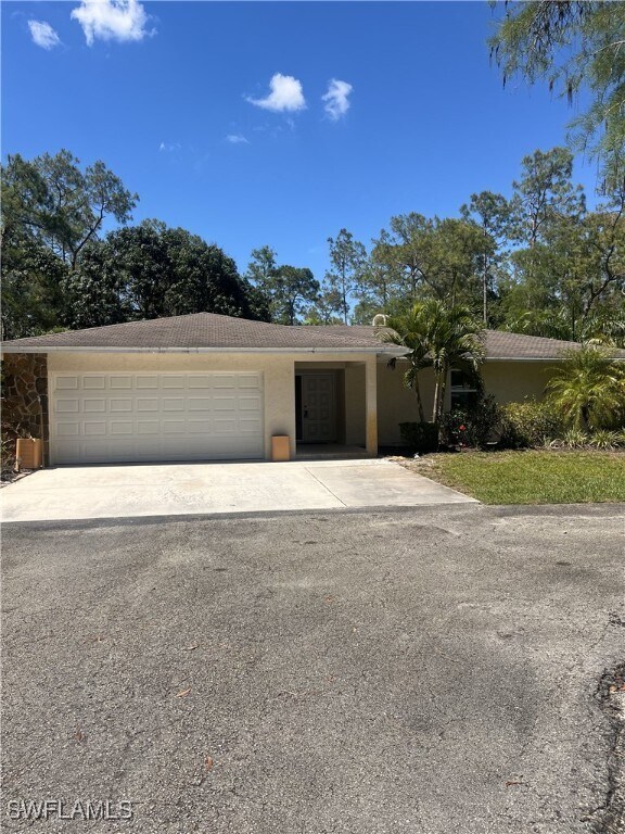 3355 23rd Ave SW in Naples, FL - Building Photo - Building Photo
