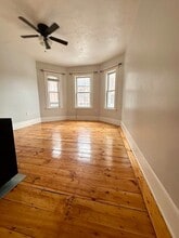 11 Dupont St, Unit 2 in Worcester, MA - Foto de edificio - Building Photo