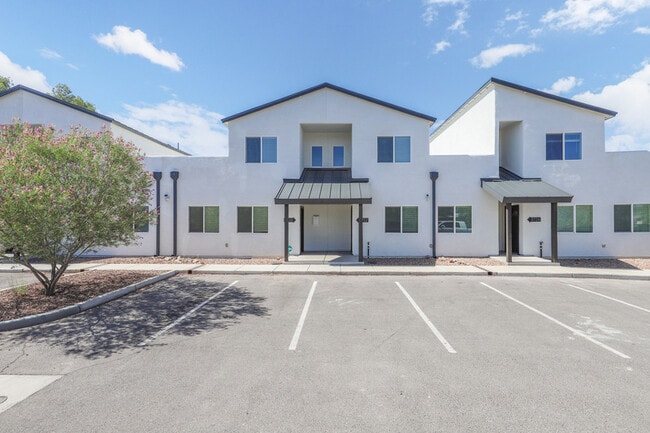 property at 3732 E Mercedes Ct