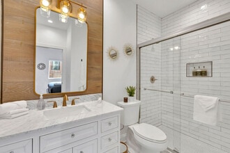 3448 N Clark St in Chicago, IL - Building Photo - Building Photo
