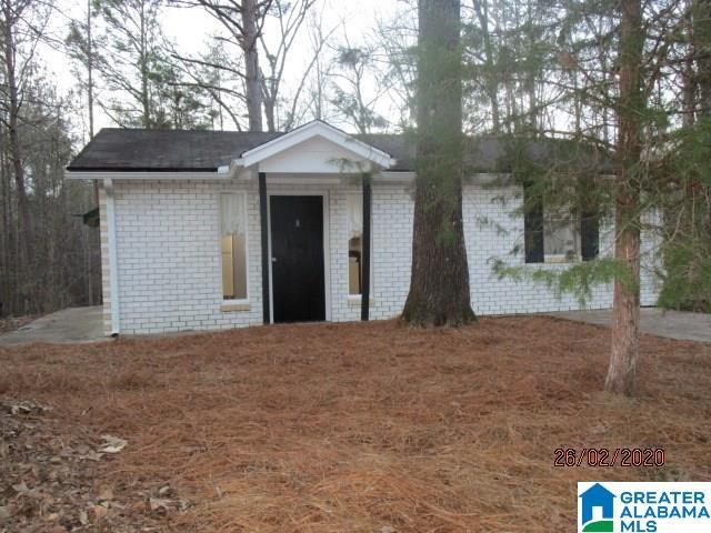 property at 8 Rich Dr