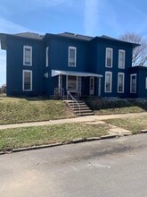 300 S Washington St, Unit C in Hagerstown, IN - Building Photo - Building Photo