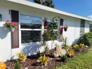2507 East 2nd Street in Lehigh Acres, FL - Building Photo - Building Photo