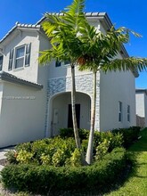 2667 SE 11th St in Homestead, FL - Foto de edificio - Building Photo