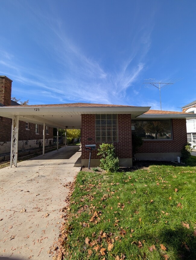 property at 129 N 100 W