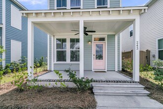 243 Symphony Ave in Summerville, SC - Building Photo - Building Photo