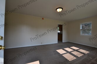 401 S Reed St in Joliet, IL - Building Photo - Building Photo