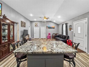 284 County Rd 3405 in Cleveland, TX - Building Photo - Building Photo