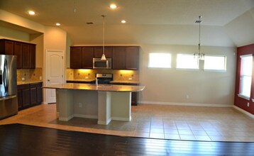 12822 Gordons Haven in San Antonio, TX - Building Photo - Building Photo