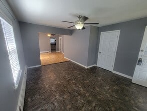 114 S Cedar St in Washington, IL - Building Photo - Building Photo