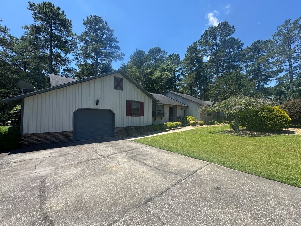 3619 Thorndike Dr in Fayetteville, NC - Building Photo