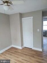 100 E Holly in Oaklyn, NJ - Building Photo - Building Photo