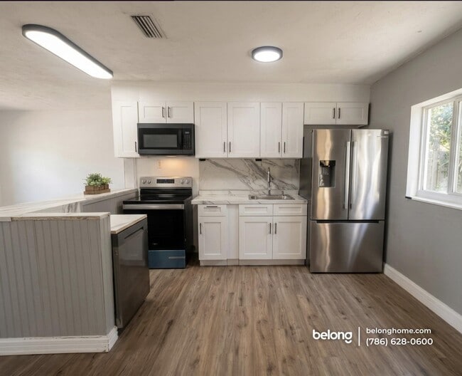 540 NE 61st St in Fort Lauderdale, FL - Building Photo - Building Photo