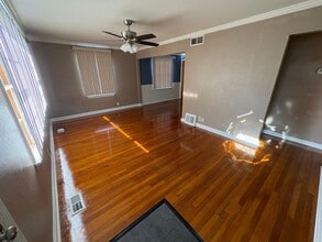 1231 Hoyt Dr in St. Louis, MO - Building Photo - Building Photo