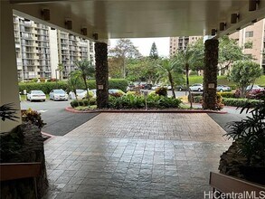 98-450-450 Koauka Loop in Aiea, HI - Building Photo - Building Photo