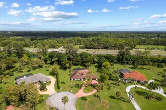 13855 Shawmut Ct in Wellington, FL - Building Photo - Building Photo