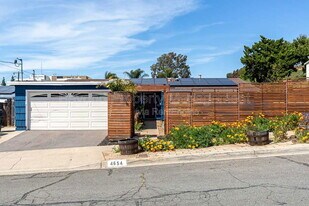 4654 Glacier Ave in San Diego, CA - Building Photo