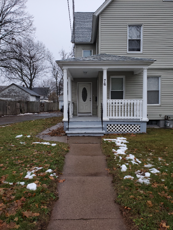 property at 76 Ridge St