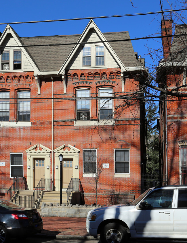 University City Associates in Philadelphia, PA - Foto de edificio - Building Photo