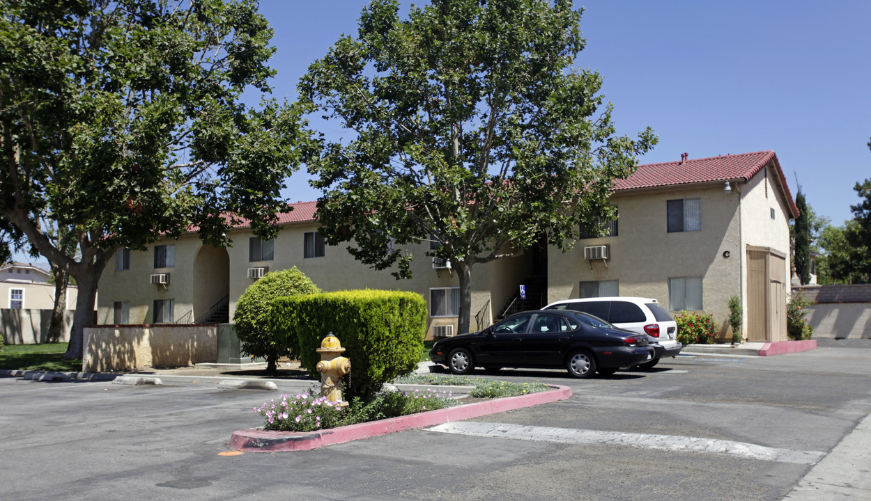 Merrill Apartments in Rialto, CA - Building Photo