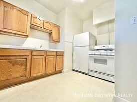 532 S Coronado St, Unit 201 in Los Angeles, CA - Building Photo